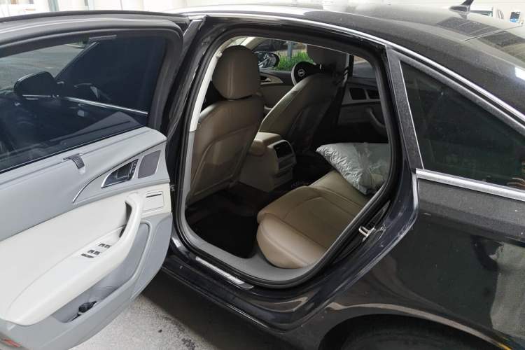 Used Audi A6L 2014 30 FSI Technology Model Left Rear Seat