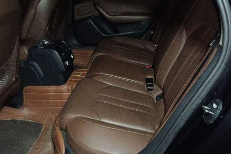 Used Audi A6L 2014 35 FSI Comfort Version Left Rear Seat