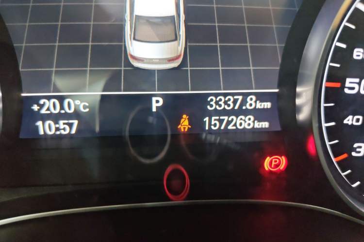 Used Audi A6L 2014 TFSI Standard Model Odometer Close Up