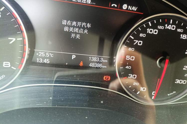 Used Audi A6L 2014 TFSI Standard Model Odometer Close Up