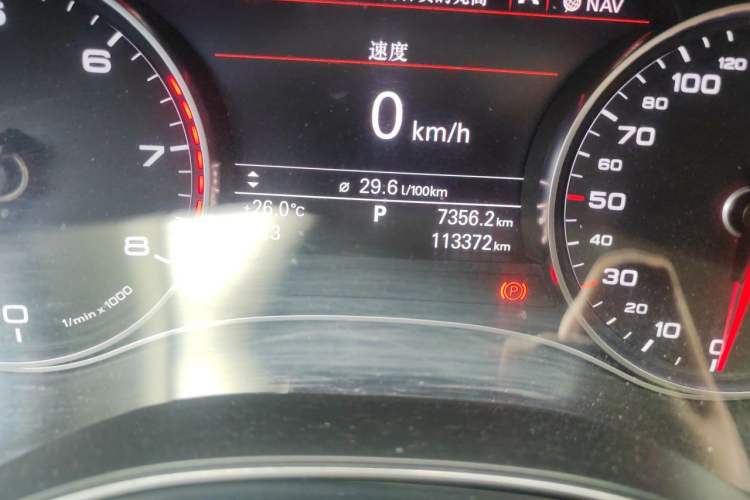 Used Audi A6L 2014 35 FSI quattro Luxury Model Odometer Close Up
