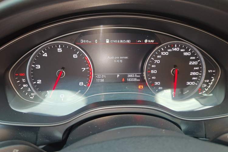 Used Audi A6L 2014 30 FSI Luxury Model Odometer Close Up