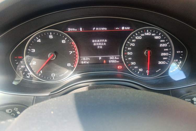 Used Audi A6L 2014 30 FSI Technology Model Odometer Close Up