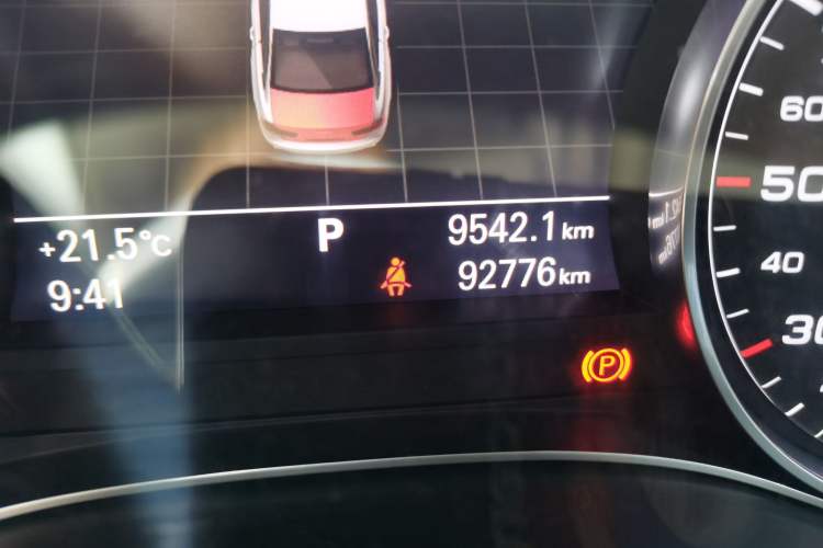 Used Audi A6L 2014 TFSI Comfort Model Odometer Close Up