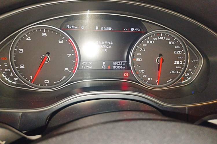 Used Audi A6L 2014 TFSI Standard Model Odometer Close Up