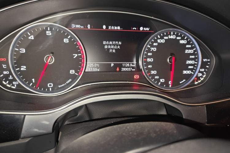 Used Audi A6L 2014 30 FSI Comfort Model Odometer Close Up
