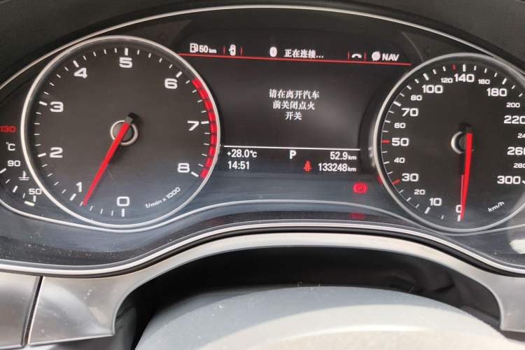 Used Audi A6L 2014 TFSI Standard Model Odometer Close Up