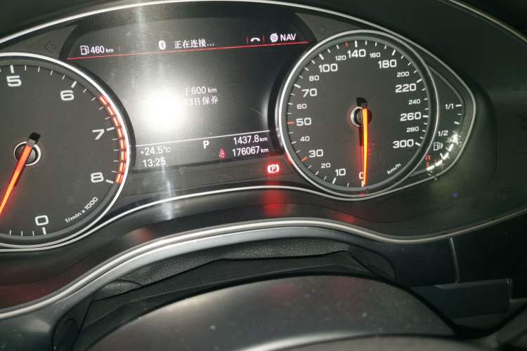 Used Audi A6L 2014 35 FSI Comfort Version Odometer Close Up