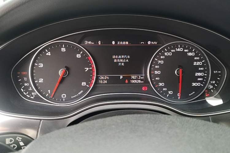 Used Audi A6L 2014 50 TFSI quattro Luxury Model Odometer Close Up