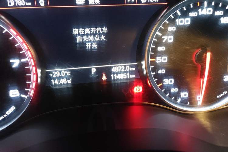 Used Audi A6L 2014 TFSI Standard Model Odometer Close Up