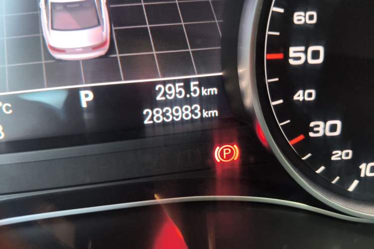 Used Audi A6L 2014 TFSI Standard Model Odometer Close Up