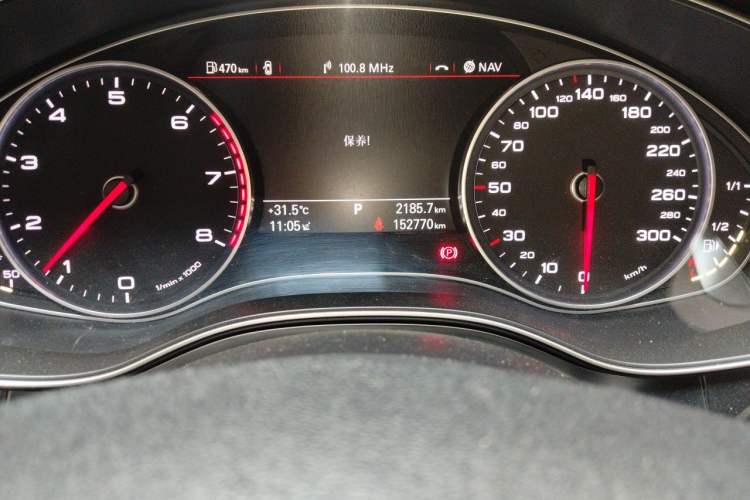Used Audi A6L 2014 TFSI Standard Model Odometer Close Up