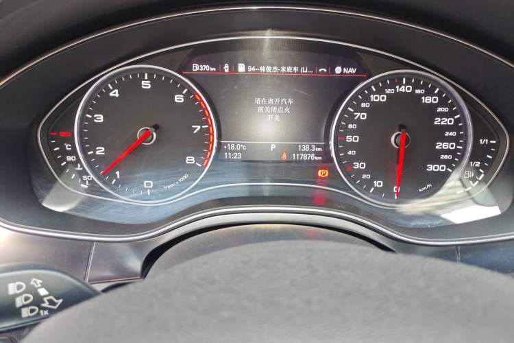 Used Audi A6L 2014 TFSI Standard Model Odometer Close Up
