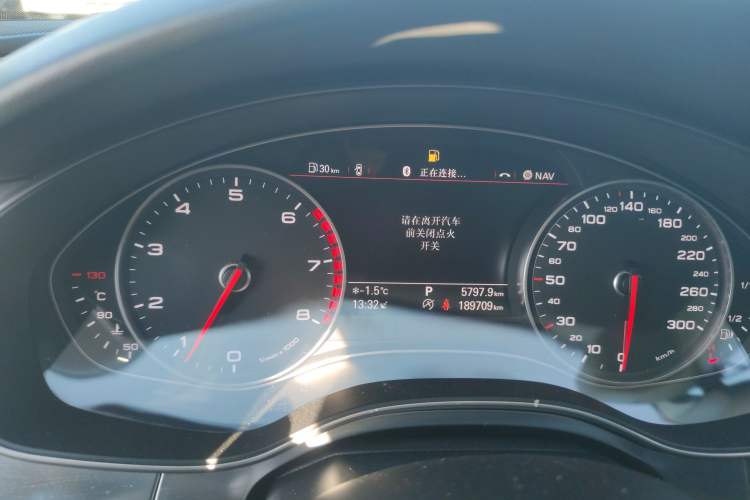 Used Audi A6L 2014 TFSI Comfort Model Odometer Close Up