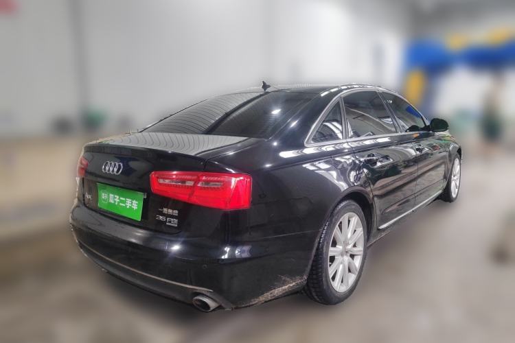Used Audi A6L 2014 35 FSI quattro Luxury Model Rear Right 45 Deg
