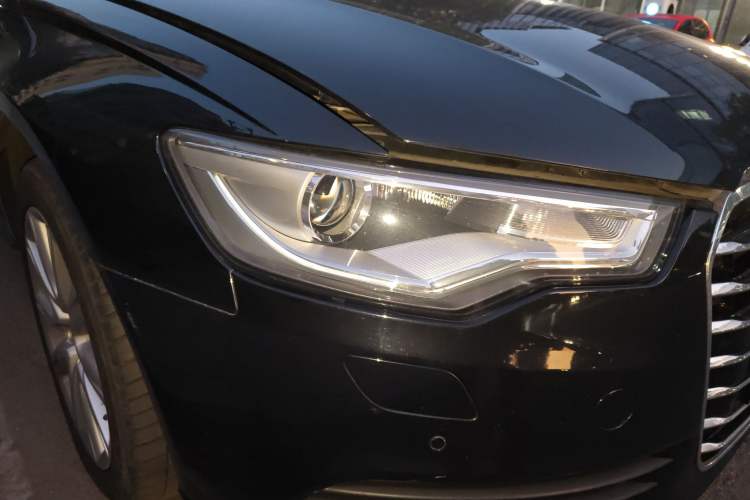 Used Audi A6L 2014 TFSI Standard Model Right Front Headlight