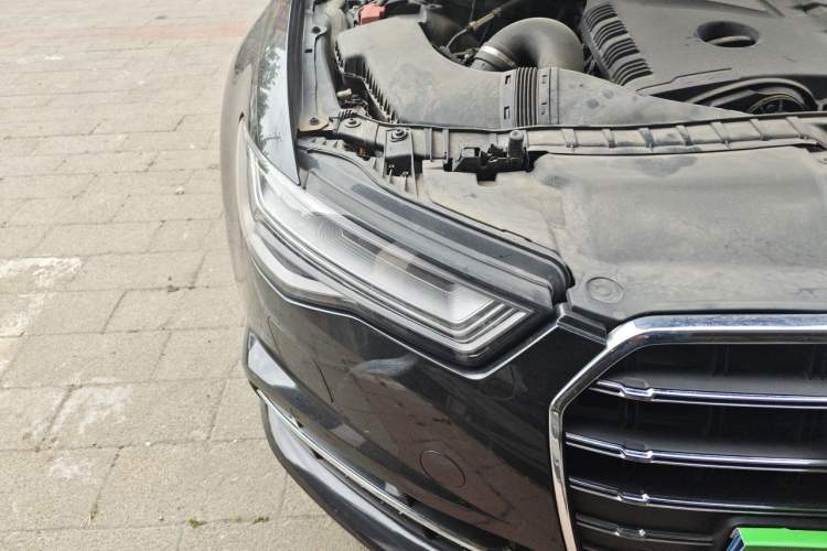 Used Audi A6L 2014 TFSI Standard Model Right Front Headlight