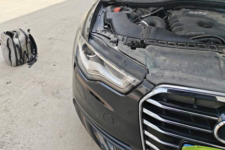 Used Audi A6L 2014 TFSI Standard Model Right Front Headlight