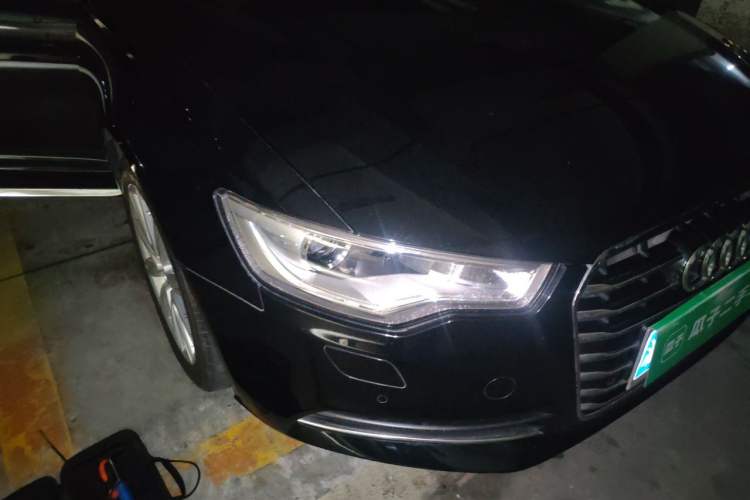 Used Audi A6L 2014 TFSI Standard Model Right Front Headlight