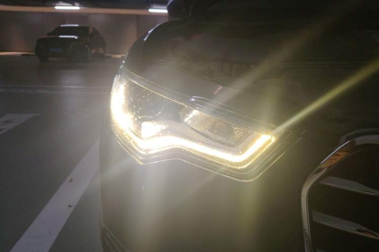 Used Audi A6L 2014 30 FSI Comfort Model Right Front Headlight