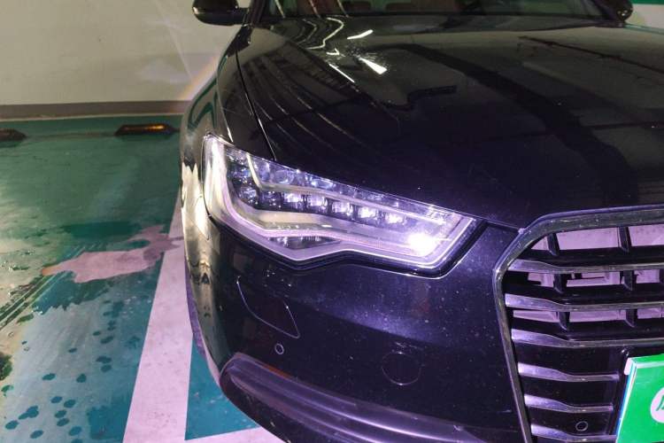 Used Audi A6L 2014 TFSI Standard Model Right Front Headlight