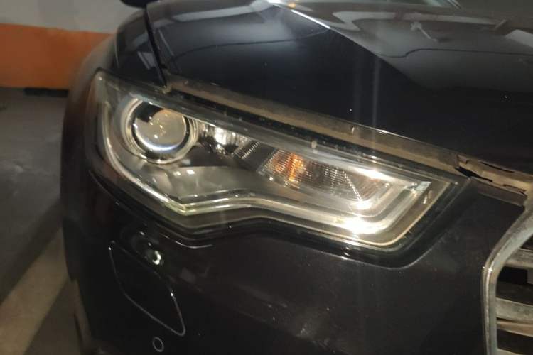 Used Audi A6L 2014 TFSI Standard Model Right Front Headlight