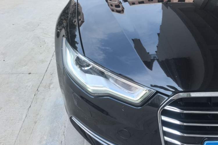 Used Audi A6L 2014 TFSI Standard Model Right Front Headlight