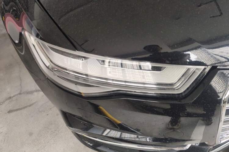 Used Audi A6L 2014 TFSI Standard Model Right Front Headlight