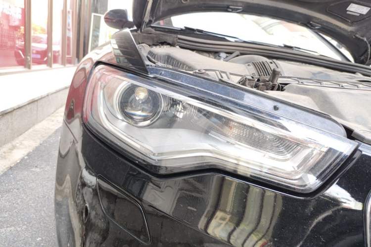 Used Audi A6L 2014 TFSI Standard Model Right Front Headlight