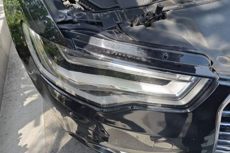 Used Audi A6L 2014 35 FSI quattro Luxury Model Right Front Headlight