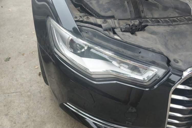 Used Audi A6L 2014 30 FSI Technology Model Right Front Headlight