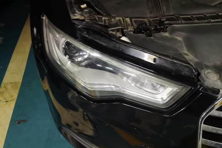 Used Audi A6L 2014 TFSI Standard Model Right Front Headlight