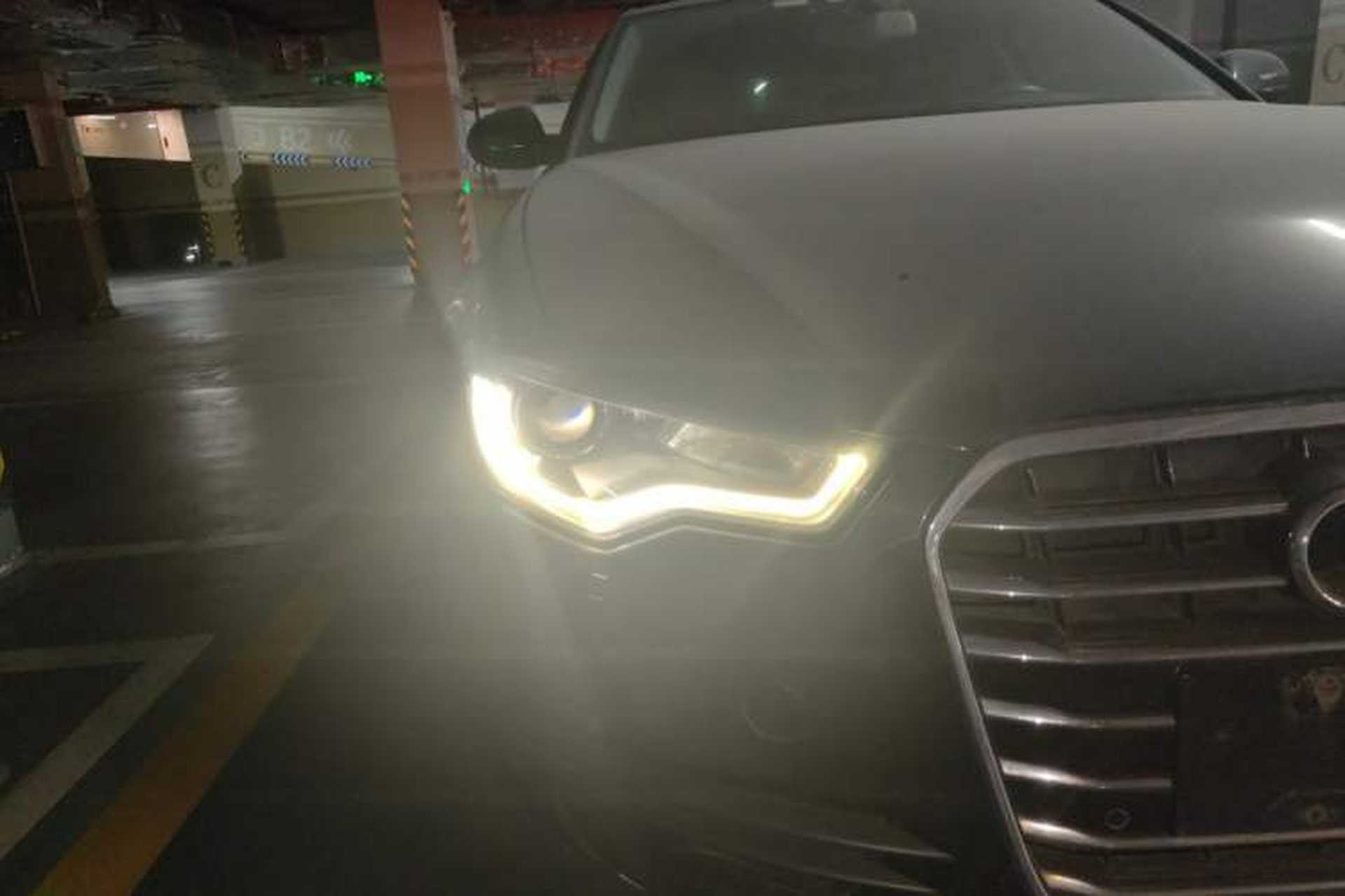 Used Audi A6L 2014 TFSI Standard Model Right Front Headlight
