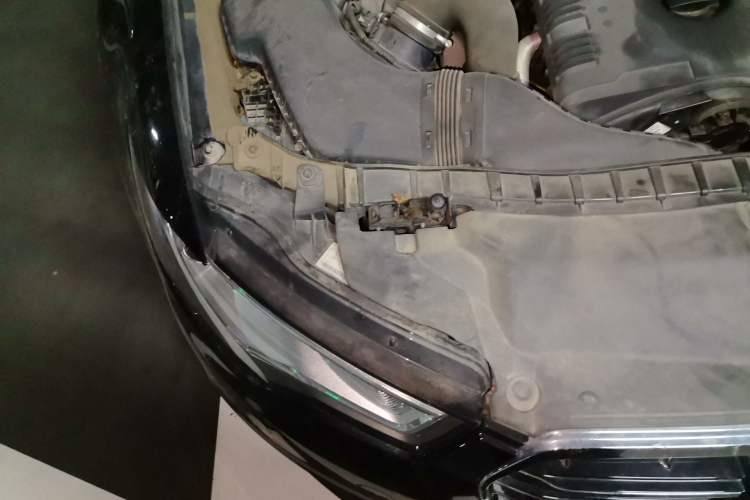 Used Audi A6L 2014 TFSI Standard Model Right Front Headlight