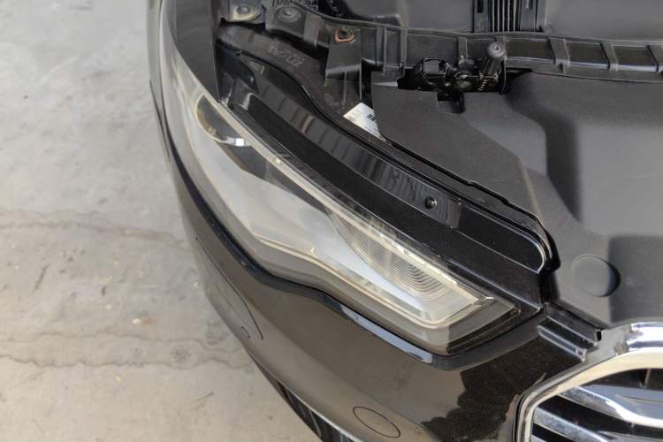 Used Audi A6L 2014 30 FSI Comfort Model Right Front Headlight