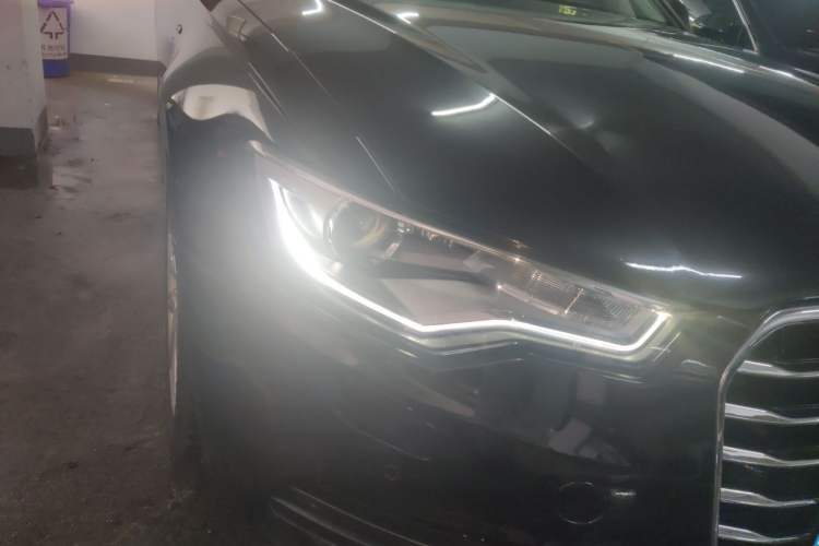 Used Audi A6L 2014 TFSI Standard Model Right Front Headlight