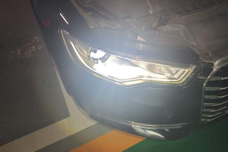 Used Audi A6L 2014 35 FSI Comfort Version Right Front Headlight