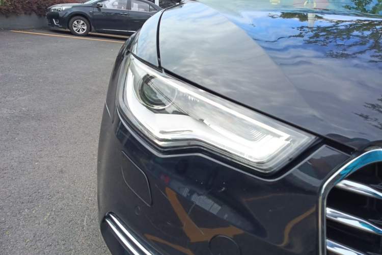 Used Audi A6L 2014 TFSI Standard Model Right Front Headlight