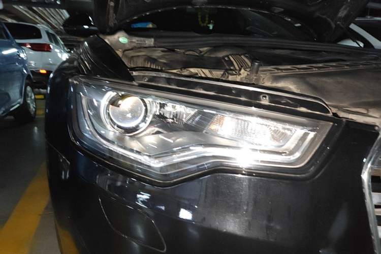Used Audi A6L 2014 TFSI Standard Model Right Front Headlight