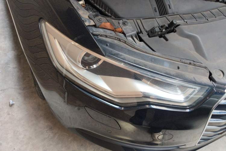 Used Audi A6L 2014 TFSI Standard Model Right Front Headlight