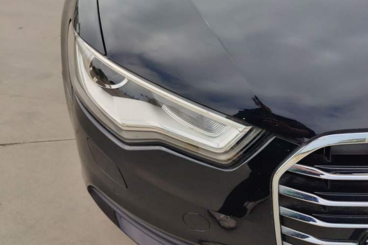 Used Audi A6L 2014 TFSI Standard Model Right Front Headlight