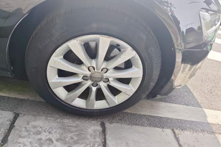 Used Audi A6L 2014 30 FSI Comfort Model Right Front Wheel Hub