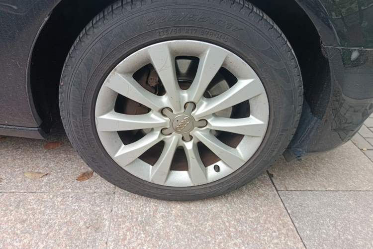 Used Audi A6L 2014 30 FSI Technology Model Right Front Wheel Hub