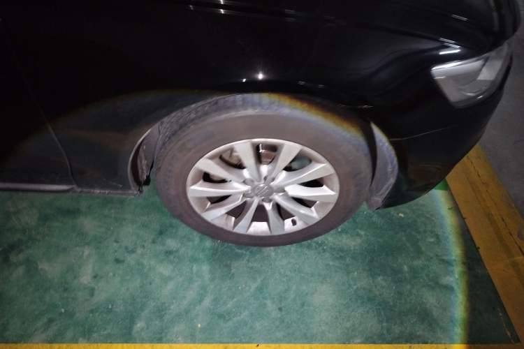 Used Audi A6L 2014 30 FSI Comfort Model Right Front Wheel Hub