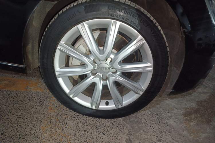 Used Audi A6L 2014 50 TFSI quattro Luxury Model Right Front Wheel Hub