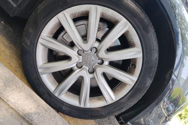 Used Audi A6L 2014 50 TFSI quattro Luxury Model Right Front Wheel Hub