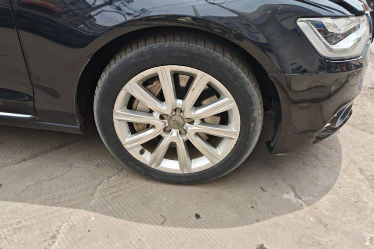 Used Audi A6L 2014 50 TFSI quattro Luxury Model Right Front Wheel Hub