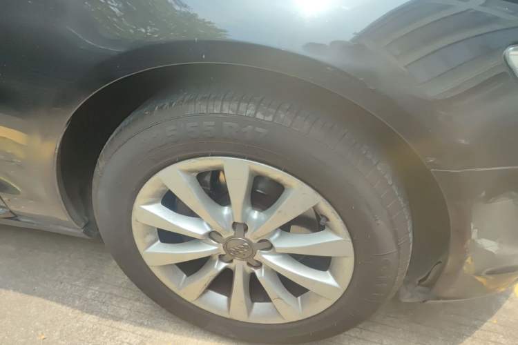 Used Audi A6L 2014 30 FSI Technology Model Right Front Wheel Hub