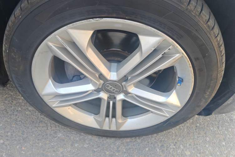 Used Audi A6L 2014 30 FSI Comfort Model Right Front Wheel Hub
