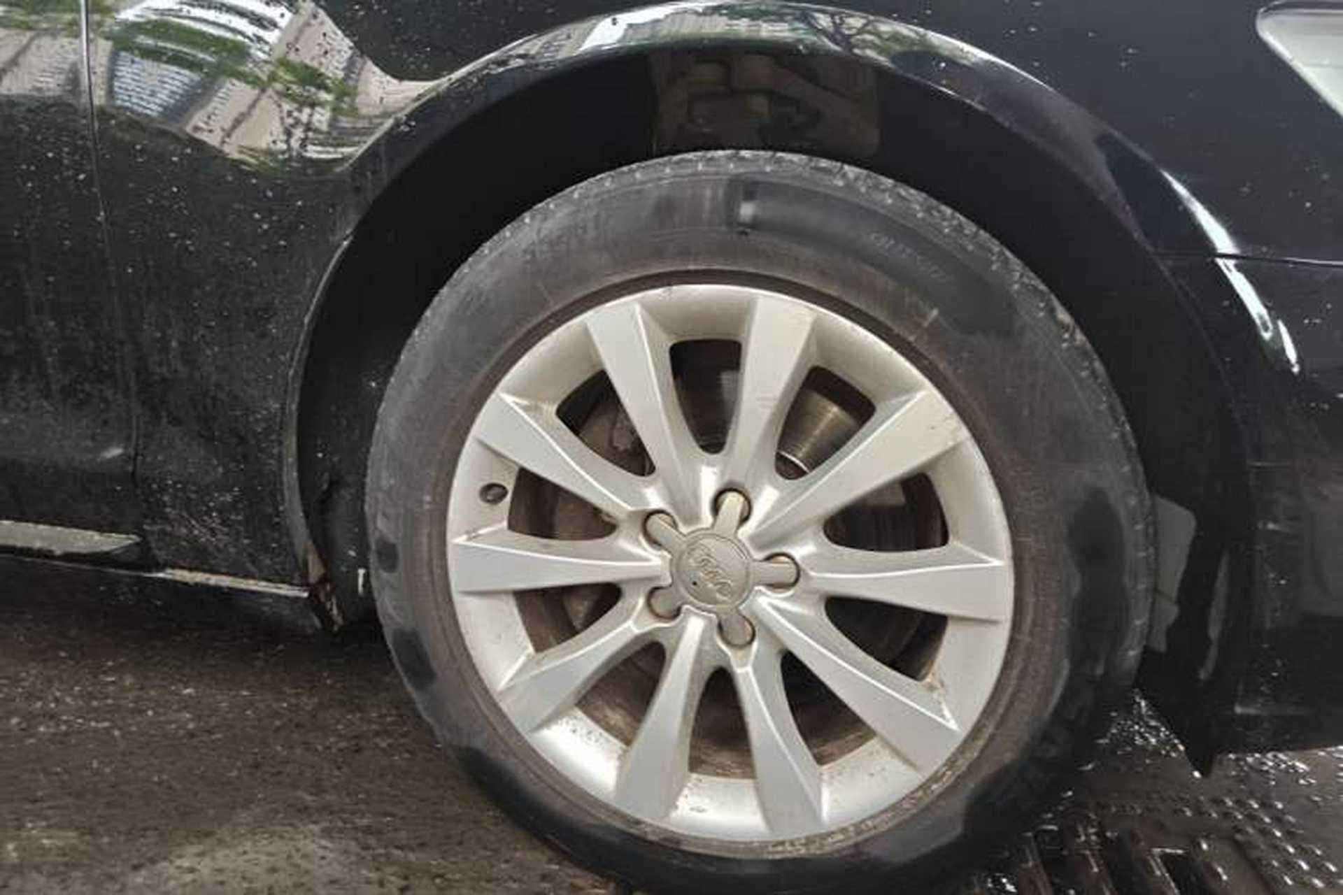 Used Audi A6L 2014 TFSI Standard Model Right Front Wheel Hub